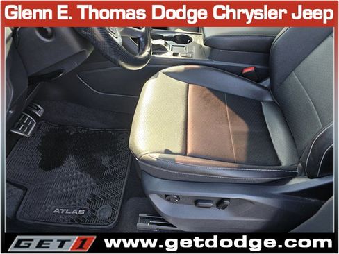 Used 2021 Volkswagen Atlas SE w/ Panoramic Sunroof Package image 18