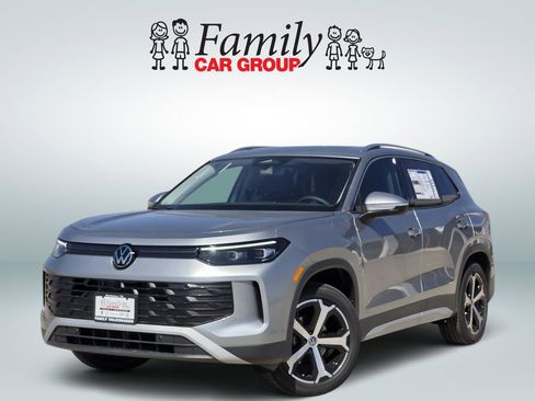 New 2026 Volkswagen Tiguan SE image 1