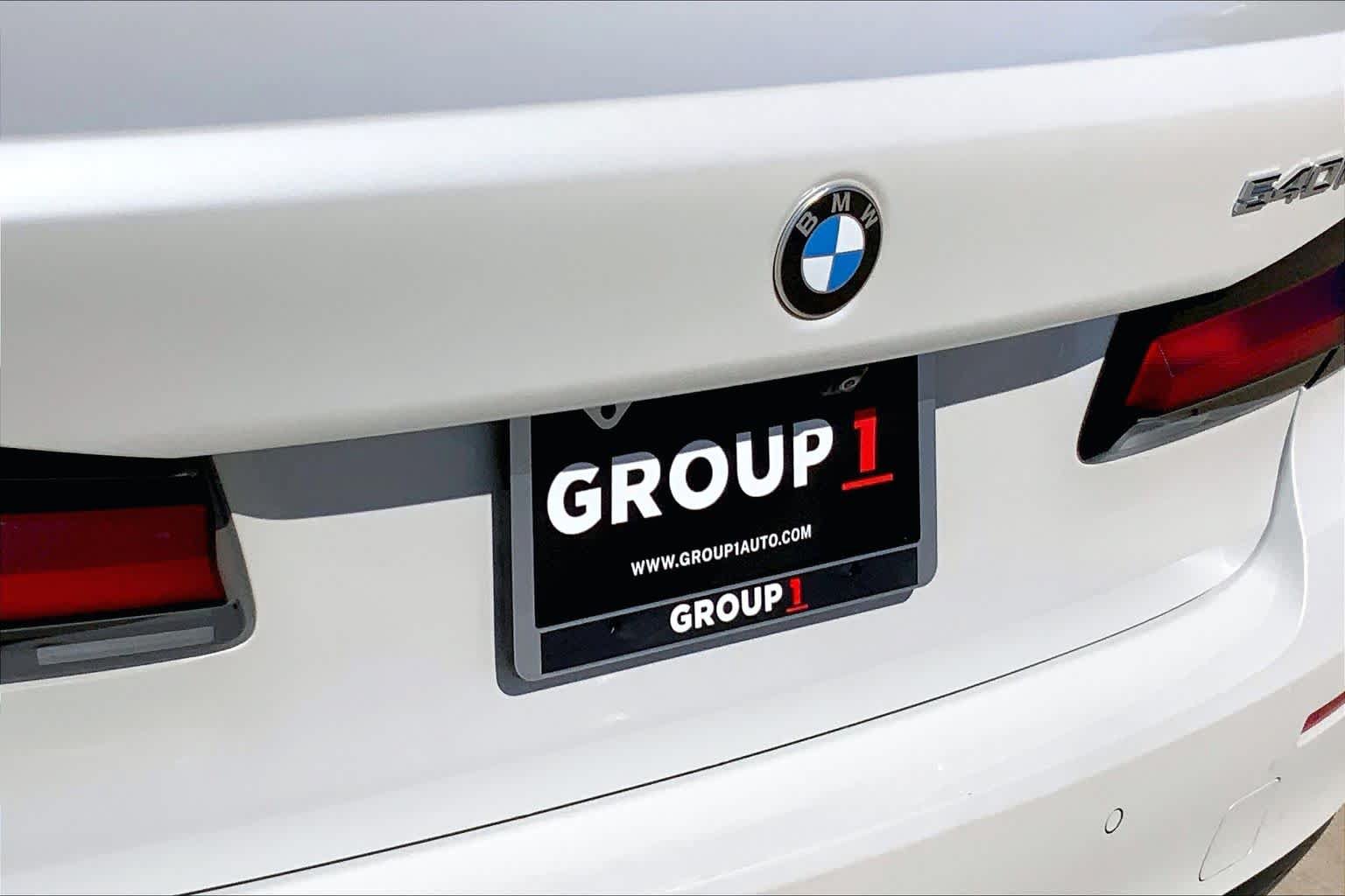Used 2022 BMW 540i w/ Premium Package RWD image 31
