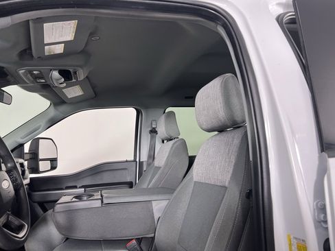 Used 2024 Ford F350 XLT w/ FX4 Off-Road Package image 23