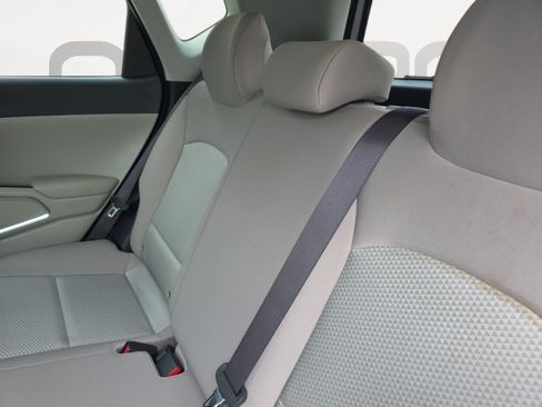 Certified 2025 Kia Soul LX w/ LX Technology Package FWD image 22