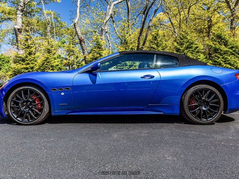 Used 2018 Maserati GranTurismo Sport RWD image 15
