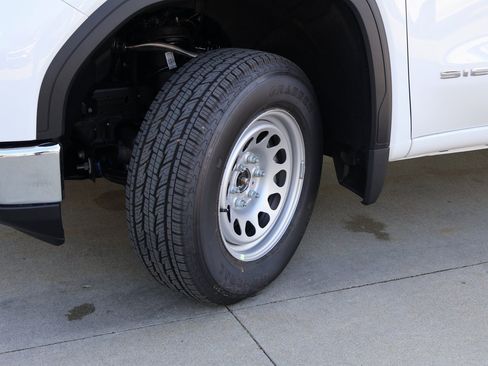 New 2025 GMC Sierra 1500 Pro w/ Trailering Package image 33