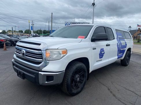 Used 2016 Toyota Tundra SR5 AWD/4WD image 6