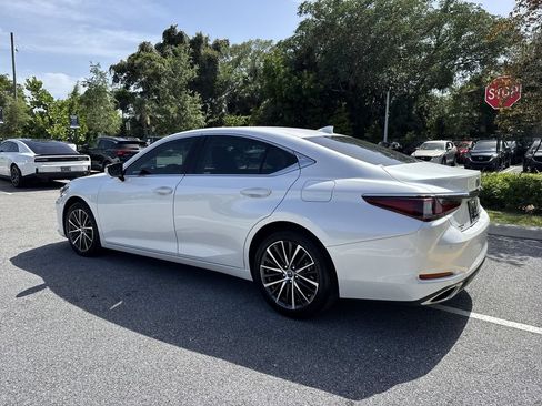 Used 2025 Lexus ES 350 w/ Premium Package FWD image 12