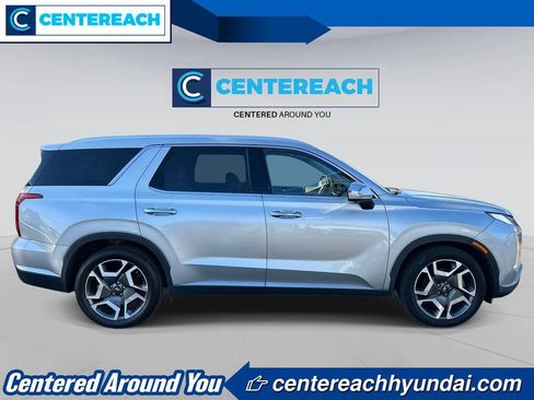 Used 2023 Hyundai Palisade SEL w/ Cargo Package AWD/4WD image 4