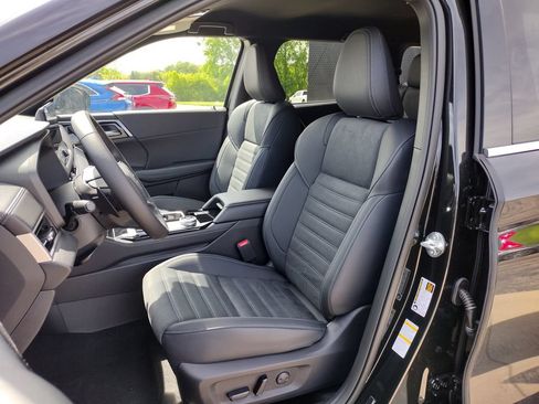 New 2026 Mitsubishi Outlander LE AWD/4WD image 7