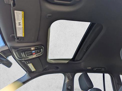 New 2025 Jeep Grand Cherokee Laredo X w/ Luxury Tech Group I image 22