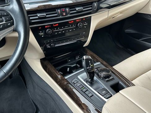 Used 2016 BMW X5 xDrive50i image 48