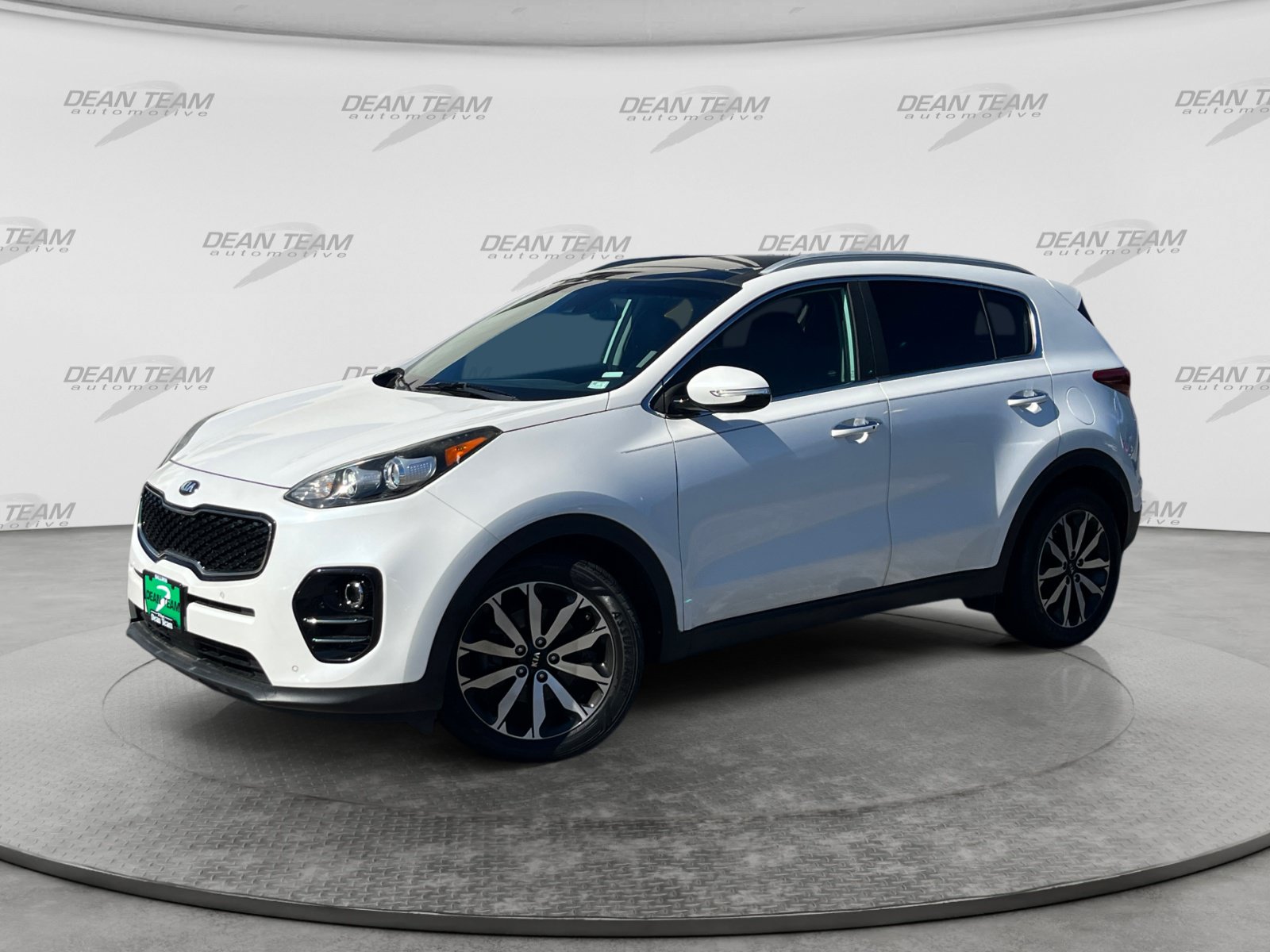 Used 2017 Kia Sportage EX w/ EX Technology Package FWD image 3
