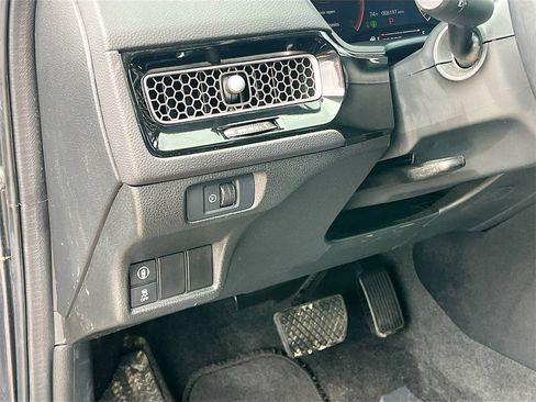 Used 2022 Honda Civic EX image 10