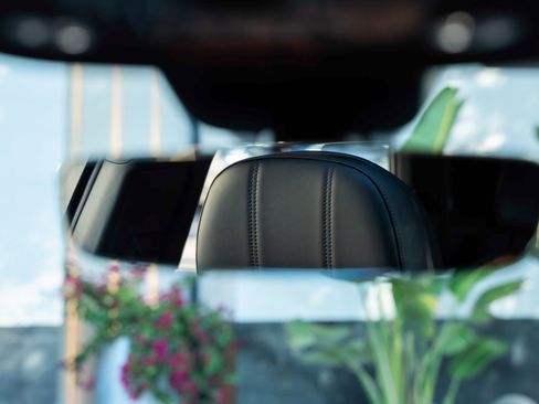 Used 2023 Bentley Bentayga image 33