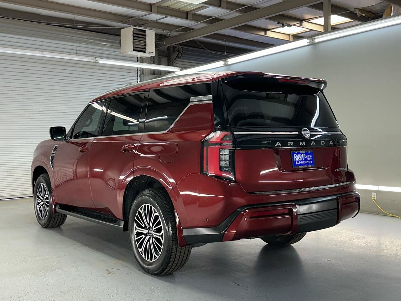 Used 2025 Nissan Armada Platinum w/ Convenience Package RWD image 7