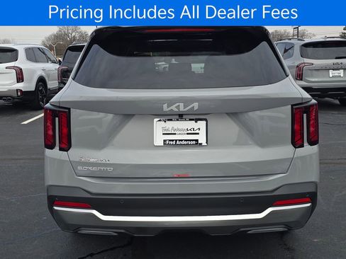 New 2026 Kia Sorento S w/ S Panoramic Sunroof Package FWD image 4