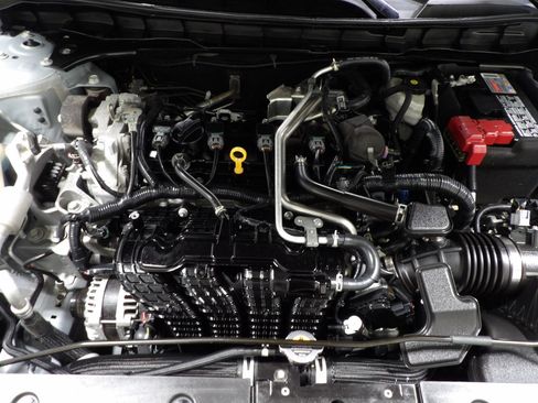 Used 2024 Nissan Altima 2.5 SV FWD image 23
