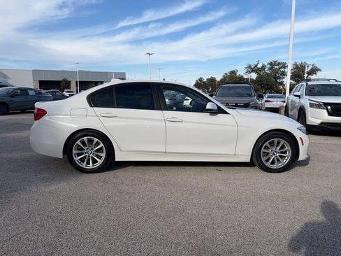 Used 2017 BMW 320i Sedan image 4