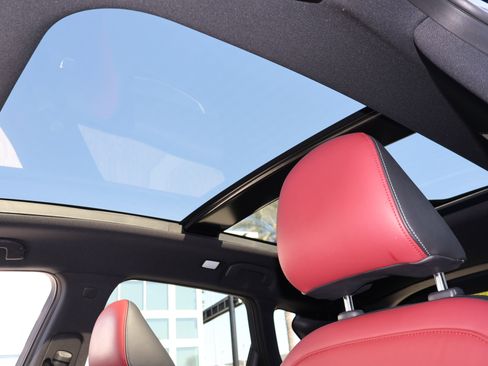 Certified 2023 INFINITI QX50 Sport image 5