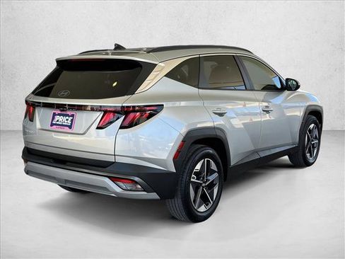 Used 2025 Hyundai Tucson SEL FWD image 6