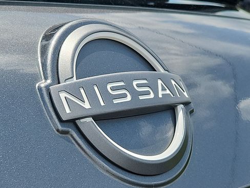 Used 2023 Nissan Rogue SV AWD/4WD image 29