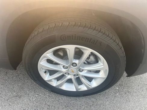 Used 2024 Chevrolet TrailBlazer LS w/ LS Convenience Package AWD/4WD image 17