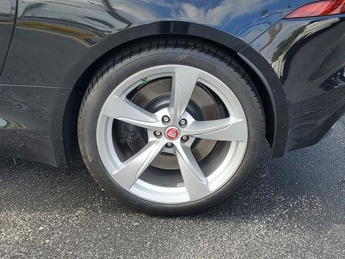 Used 2023 Jaguar F-TYPE Coupe image 13