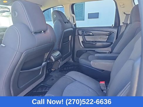Used 2017 Chevrolet Traverse LT image 17