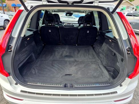 Used 2018 Volvo XC90 T5 Momentum w/ Convenience Package image 13