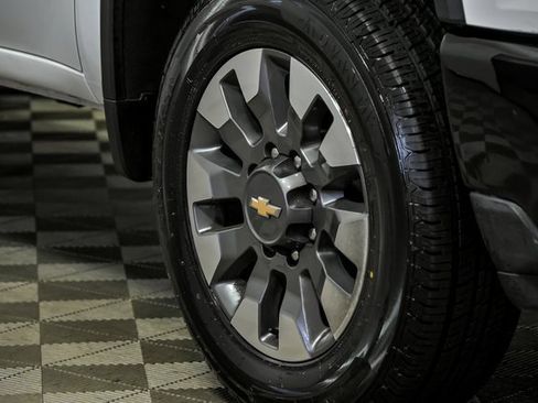 Certified 2024 Chevrolet Silverado 2500 Custom w/ Custom Value Package image 3