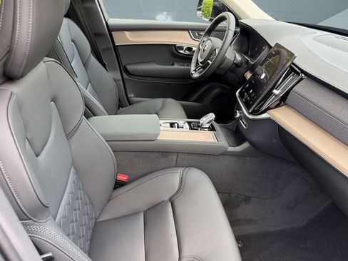 New 2026 Volvo XC90 B5 Plus w/ Protection Package AWD/4WD image 22