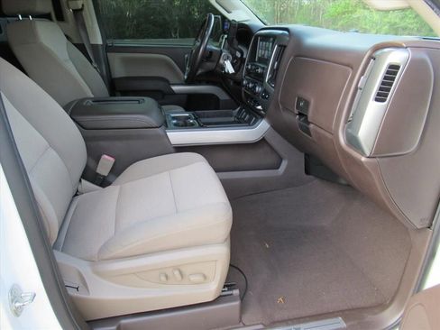 Used 2018 Chevrolet Silverado 1500 LT w/ All Star Edition image 9