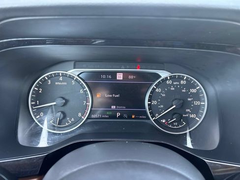 Used 2022 Nissan Pathfinder Platinum w/ Cargo Package AWD/4WD image 27