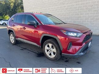 Used 2020 Toyota RAV4 LE image 1