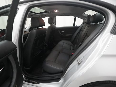 Used 2009 BMW 328i xDrive Sedan image 15