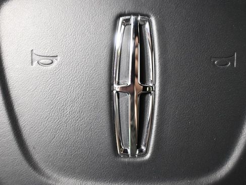 Used 2024 Lincoln Navigator Reserve w/ Equipment Group 201A AWD/4WD image 38