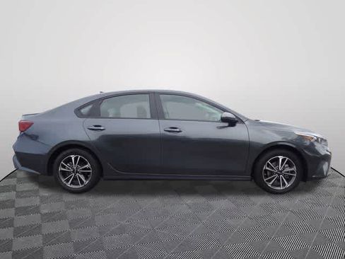 Used 2024 Kia Forte LXS FWD image 4