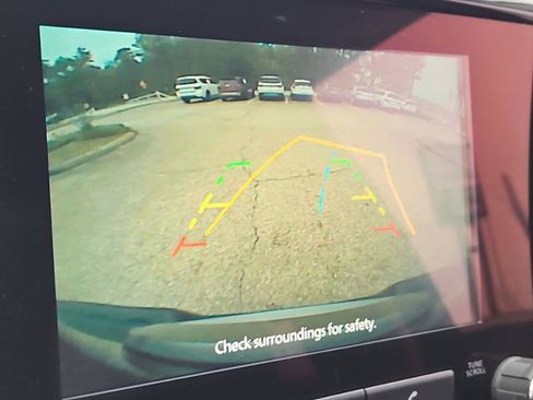 Used 2022 Nissan Frontier SV image 14