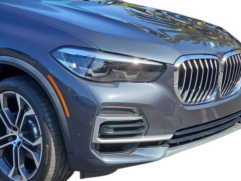 Used 2022 BMW X5 sDrive40i w/ Parking Assistance Package RWD image 9