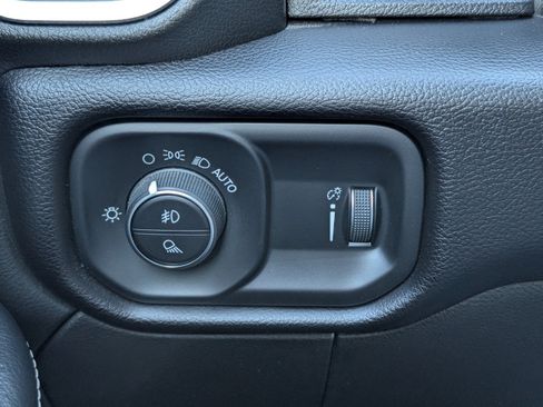 Certified 2024 RAM 2500 Big Horn w/ Sport Appearance Package image 27