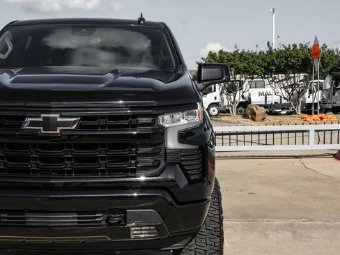 Used 2024 Chevrolet Silverado 1500 RST AWD/4WD image 49