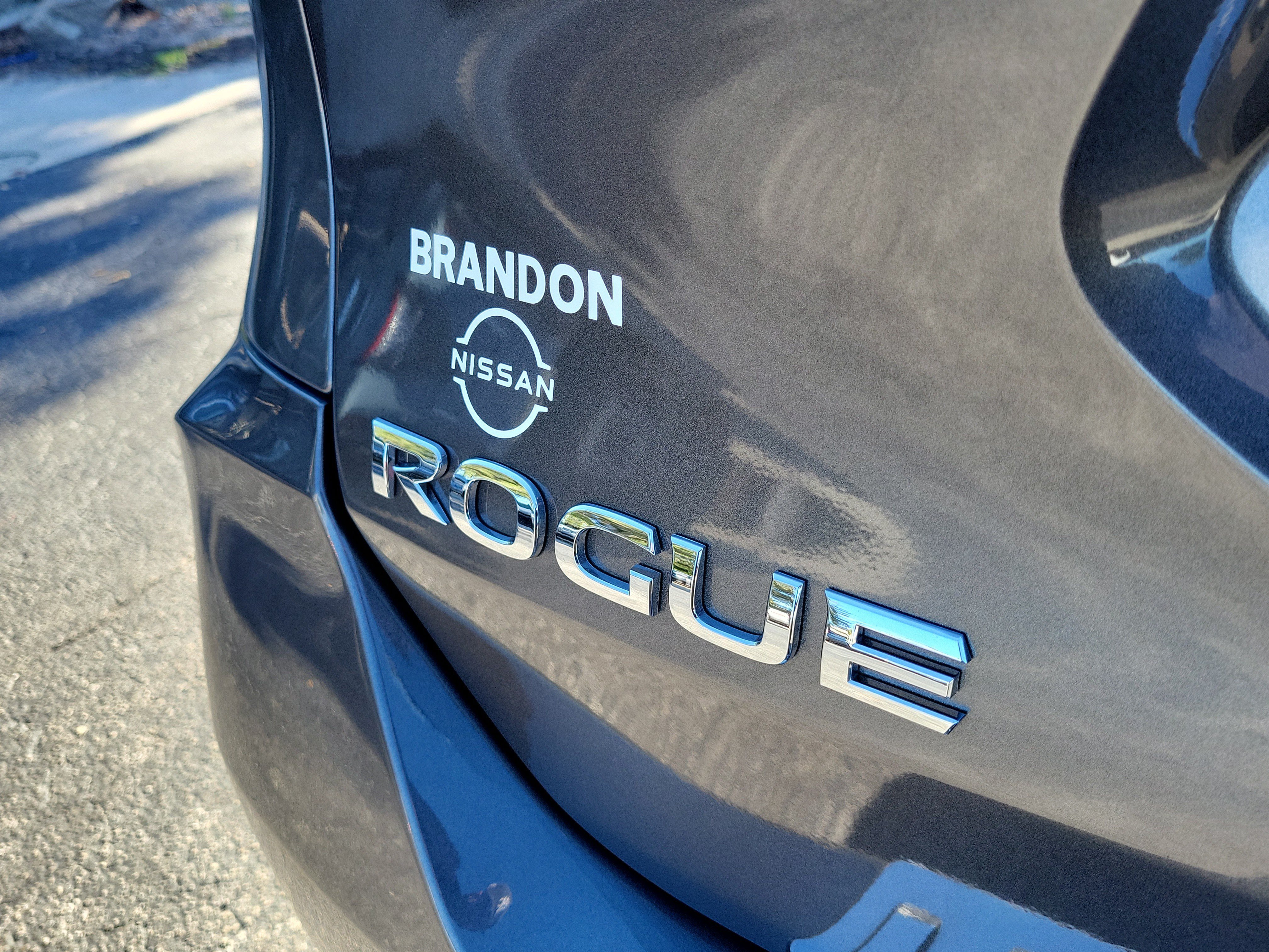 Used 2020 Nissan Rogue S FWD image 9