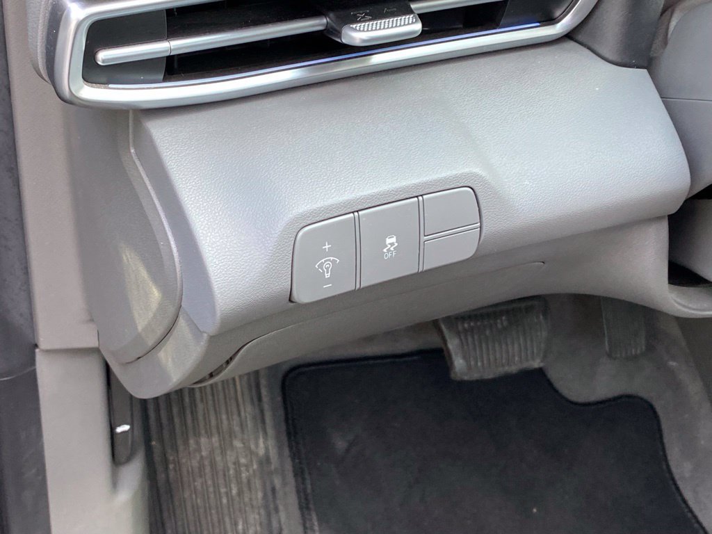 Used 2024 Hyundai Elantra SEL FWD image 13