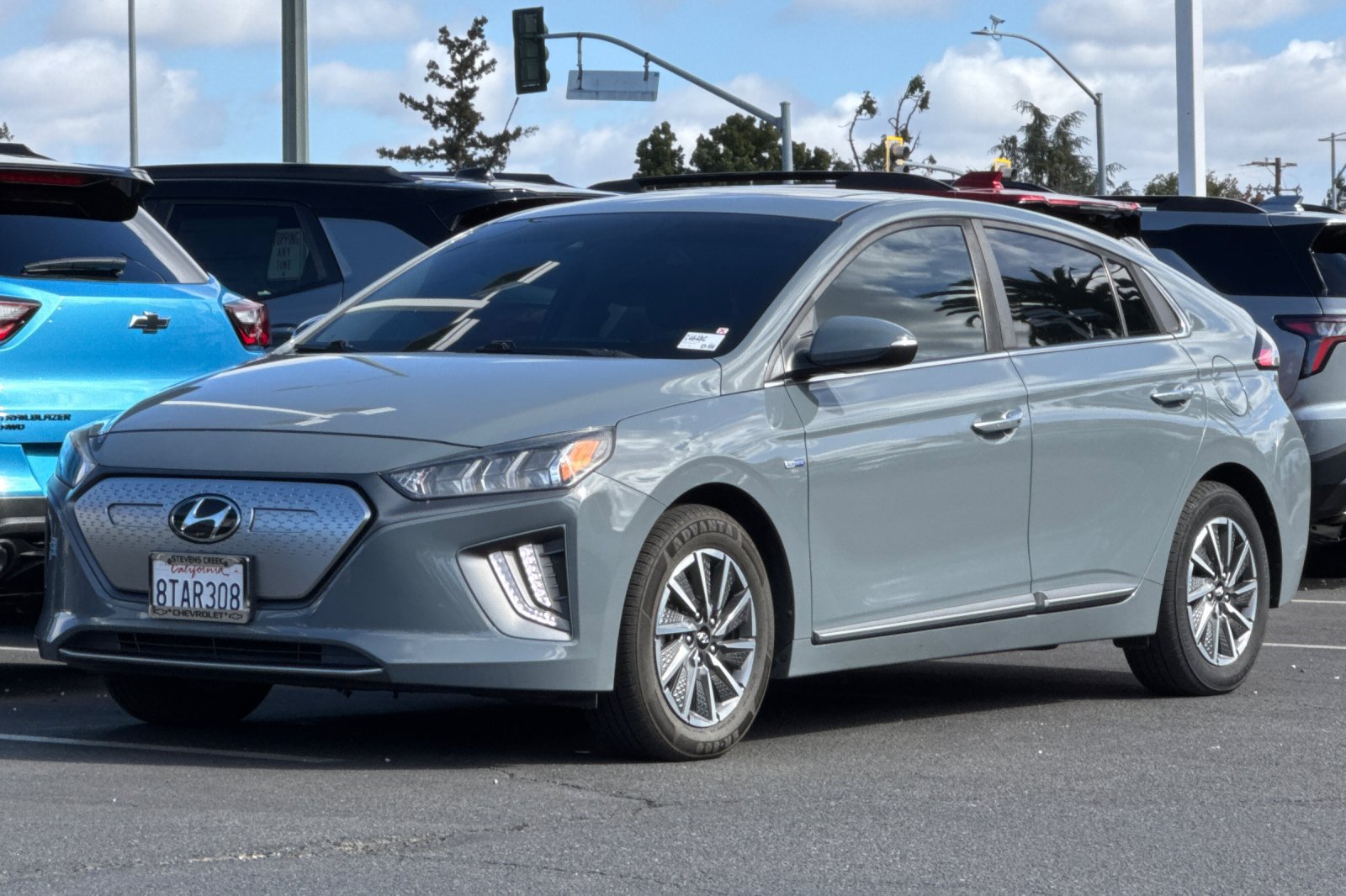Used 2020 Hyundai Ioniq Limited FWD image 9