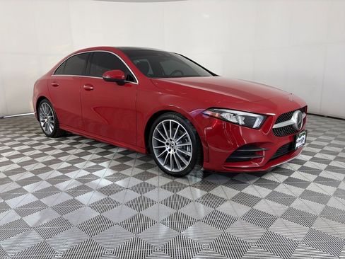 Used 2019 Mercedes-Benz A 220 4MATIC image 1