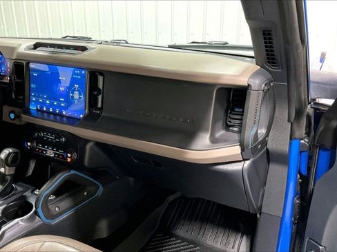 Used 2024 Ford Bronco Wildtrak AWD/4WD image 16