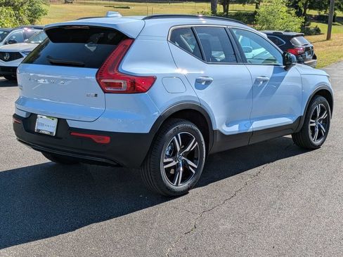 Used 2026 Volvo XC40 B5 Core AWD/4WD image 6
