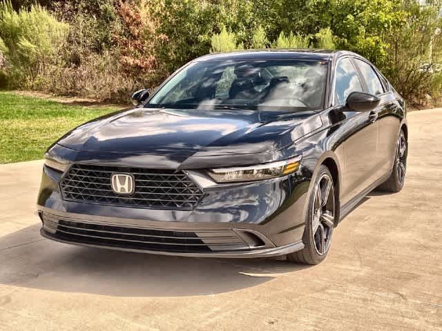 Used 2024 Honda Accord Sport image 2