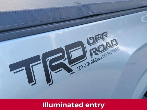 Used 2022 Toyota Tacoma SR5 RWD image 13