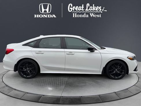 Used 2023 Honda Civic Sport image 7