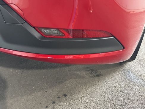 Used 2025 Toyota Prius Plug-In Hybrid image 16