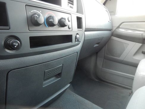 Used 2008 Dodge Ram 1500 Truck SLT w/ Trailer Tow Group image 32